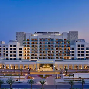 Hilton Yas Island Курортный комплекс