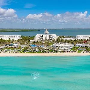 The Pyramid By Oasis Ośrodek wypoczynkowy Cancún