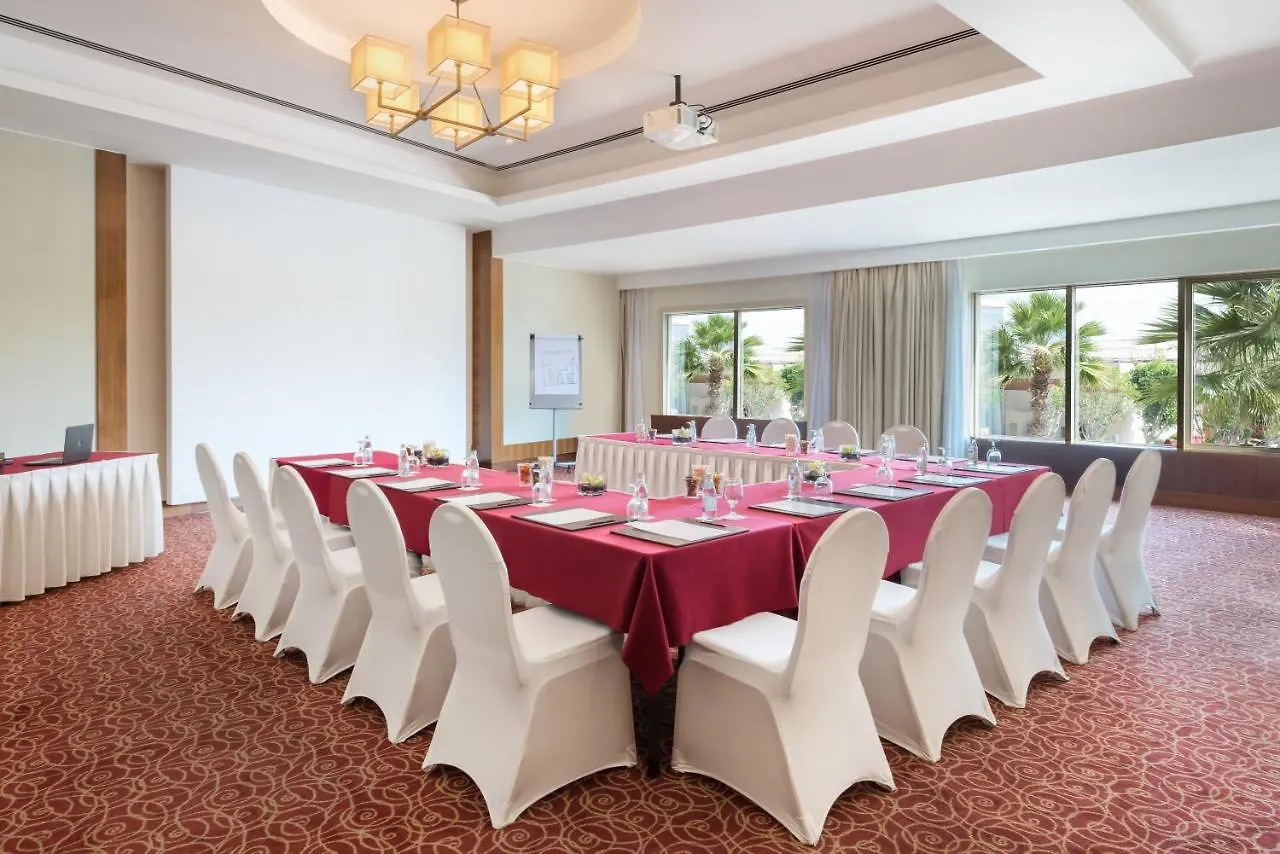 Khalidiya Palace Rayhaan By Rotana, Abu Dhabi Resort